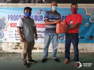 Read more about the article Yayasan Ikhlas & NGO Johor Bahru Distributed Over 2000 Bubur Lambuk