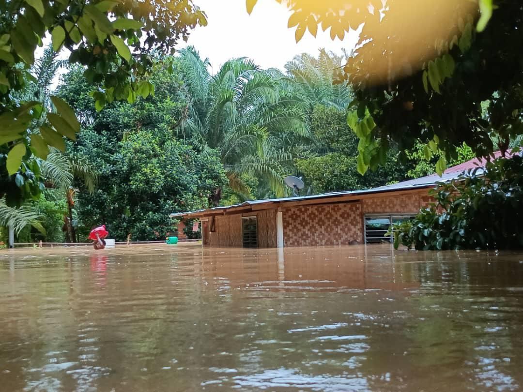 You are currently viewing Banjir Terburuk Dalam 10 Tahun Melanda Kampung Orang Asli, Perak