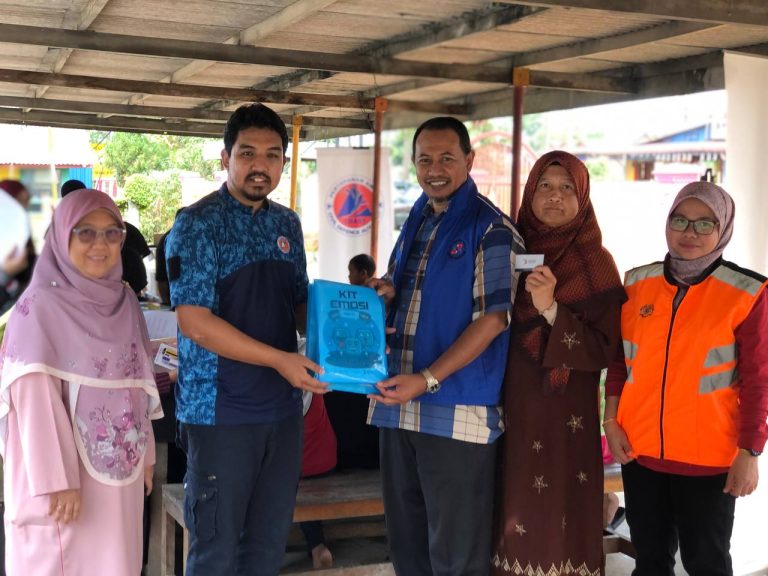 5 Tahap Kesedihan dan Pemulihan Mangsa Banjir: Bagaimana Kita Boleh Bantu?