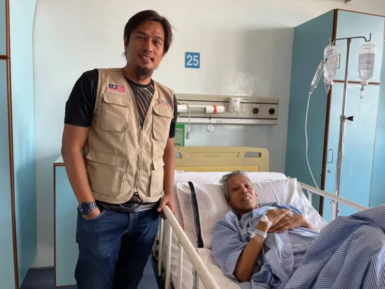 Dari Rumah Usang ke Wad Kecemasan: Kisah Pakcik Omar, Warga Emas Asnaf Sandakan