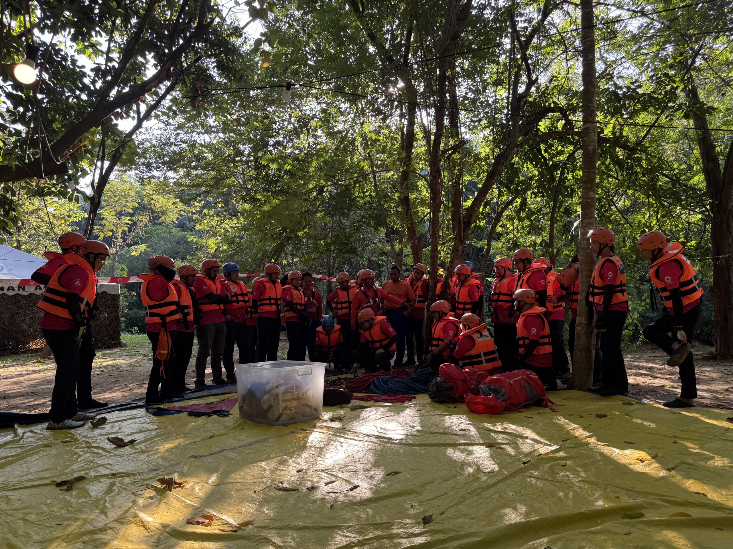 Kursus menyelamat arus deras CDA Yayasan Ikhlas bersama APM Selangor.