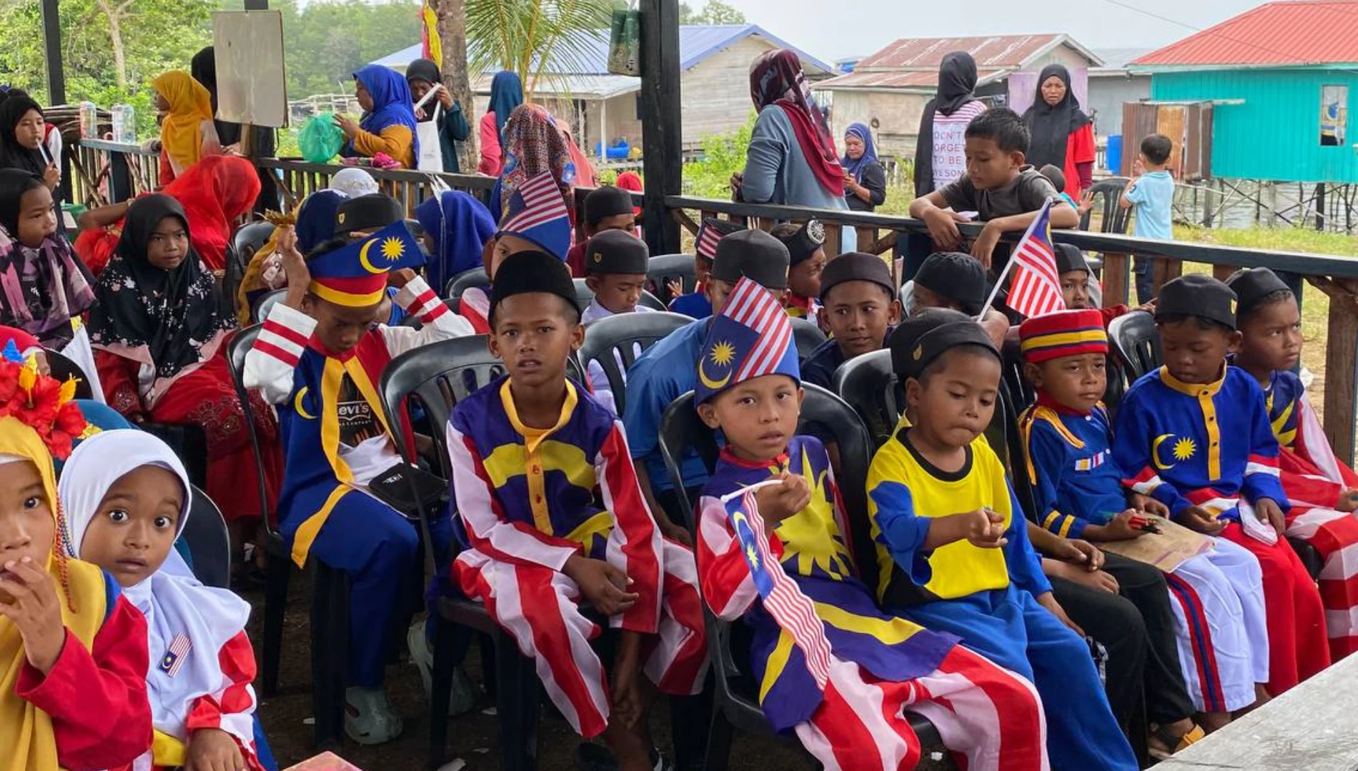Aktiviti komuniti Kampung Lumanggas dan usaha pembinaan surau baharu